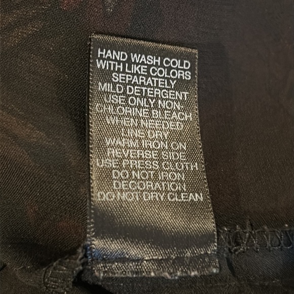 Plus Size Avenue Red and Brown Floral Bell Sleeve Blouse - Picture 8 of 8